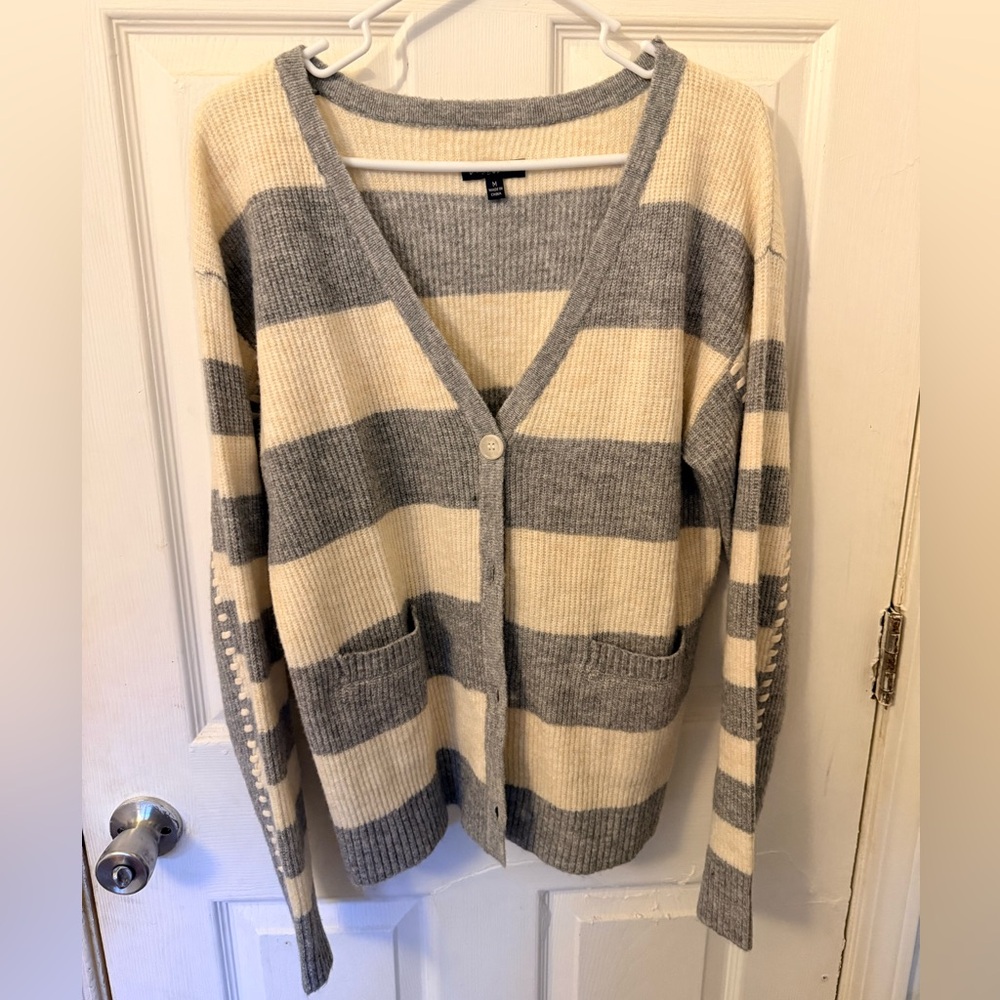 Women's Gray and Cream Sweater From Flag and Anthem